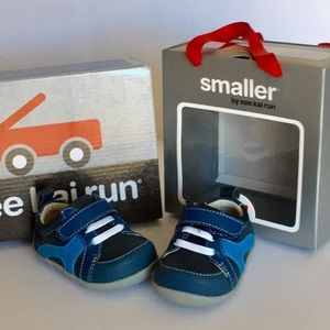 SALE NEW Smaller See Kai Run Boys Crib Shoes